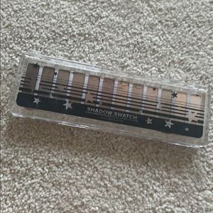 Lottie LONDON Shadow Swatch Palette